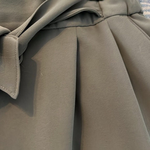 Lululemon green wide leg cropped dress pants - Picture 6 of 7